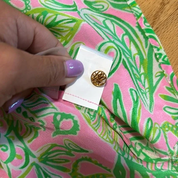 Lilly Pulitzer Elsa Silk Top Mandevilla Baby Fins And Flippers - Picture 8 of 9